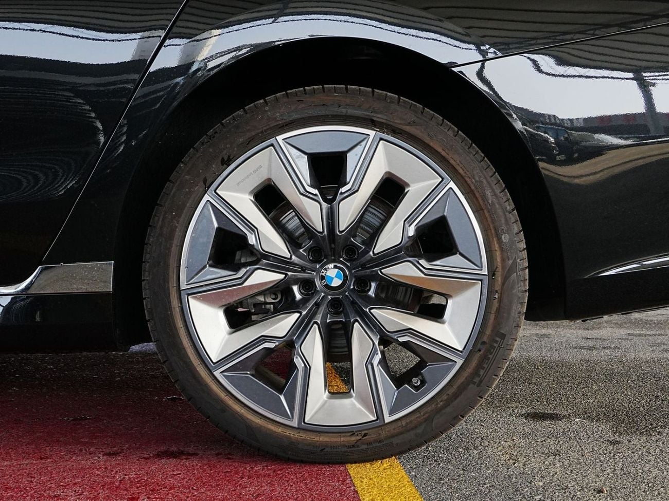 بي أم دبليو 740i ماستركلاس M SPORT PACKAGE