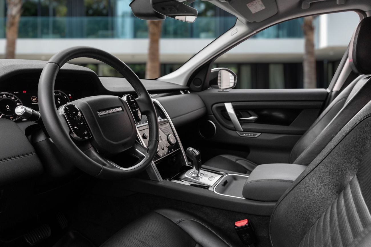 لاند روفر دسكفري سبورت Discovery Sport SE P200 | 1,763 P.M | 0% Downpayment | Discovery Sport SE P200 | Land Rover Service