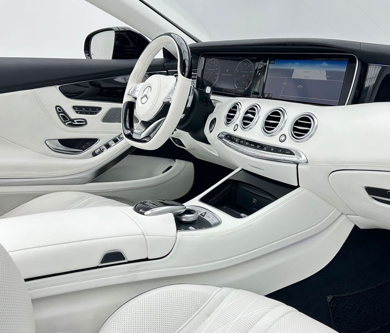 Mercedes Benz S63 AMG STANDARD STD 2017 Mercedes-Benz S63 AMG Cabriolet, Full Option, Flagship AMG, Immaculate Condition, GCC
