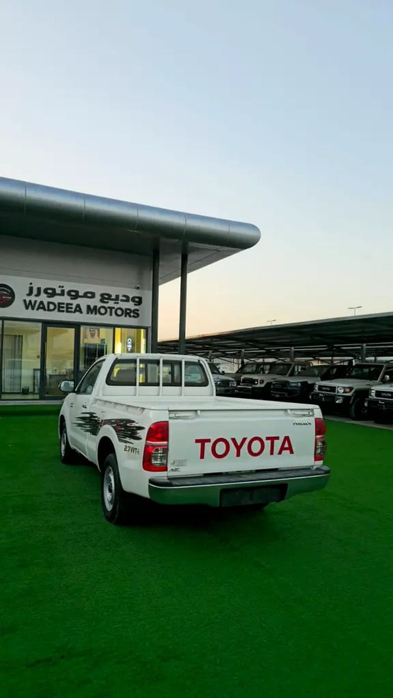 Toyota Hilux DLX GCC Specs