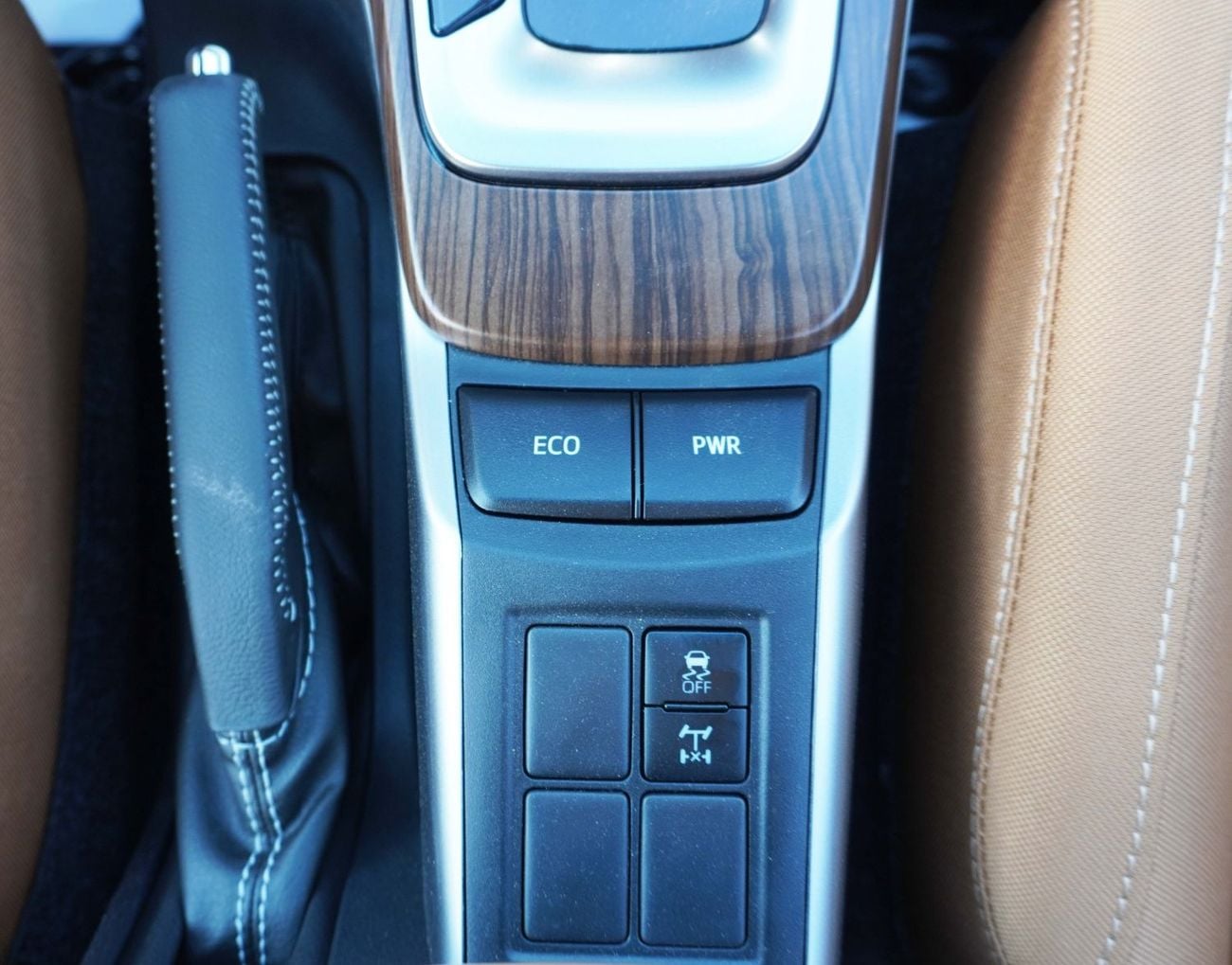 Toyota Fortuner 4x4 2.7L PETROL A/T 2026 MODEL