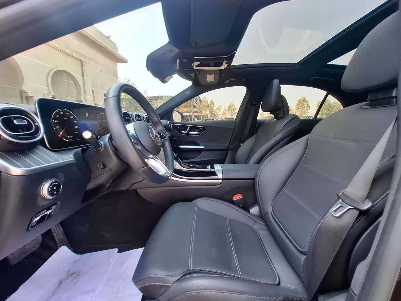 Mercedes Benz C300 STANDARD