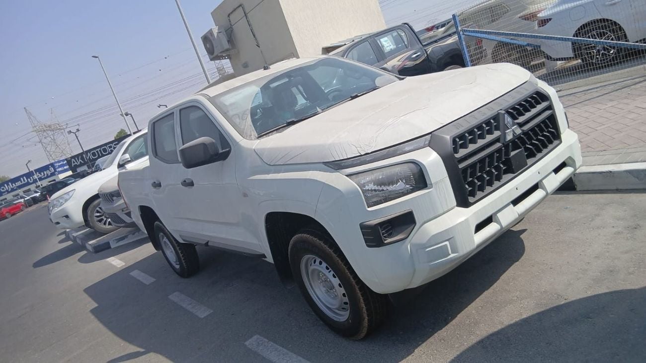 ميتسوبيشي L200 GLX ميتسوبيشي L200 M-Line 2.4 لتر بنزين دفع رباعي | 2026 | مواصفات دول مجلس التعاون الخليجي | للتصدير فق