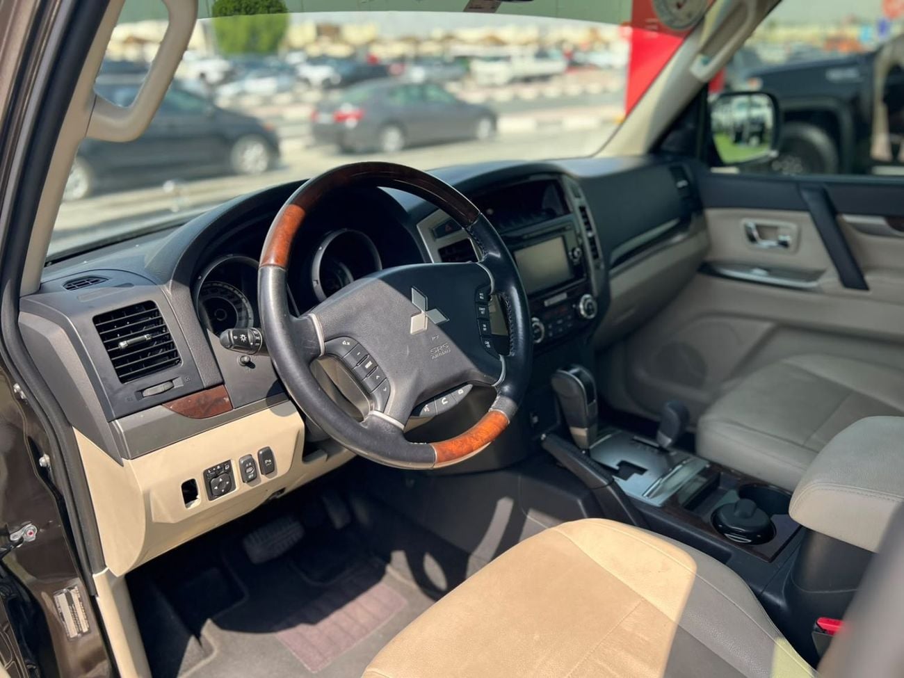 Mitsubishi Pajero GLS H/L ROCKFORD PLATINUM MITSUHBISHI PAJERO GLS 2020.ENGINE 3.8L/V6.
