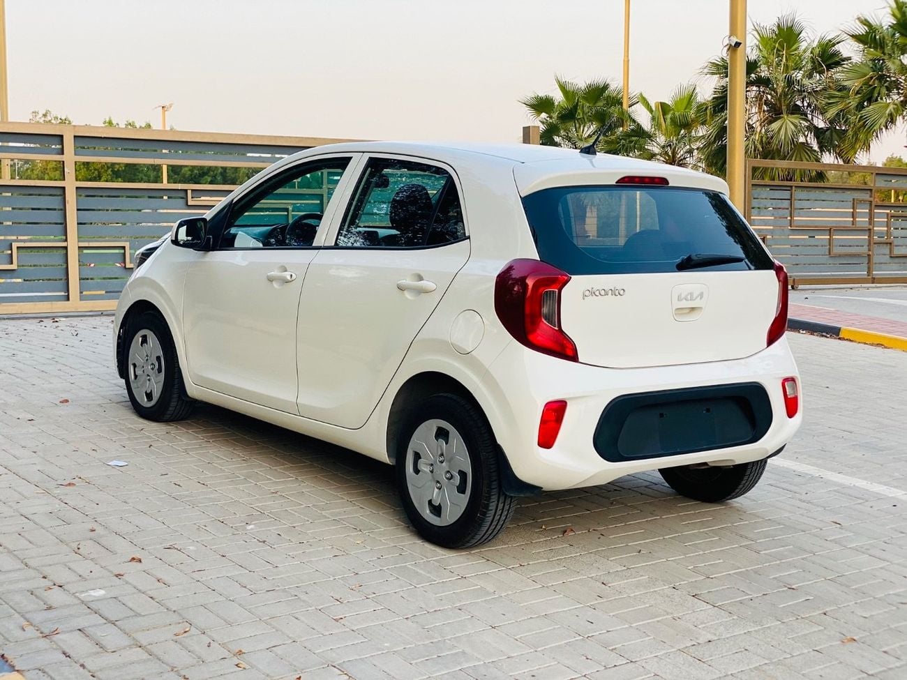 Kia Picanto EX