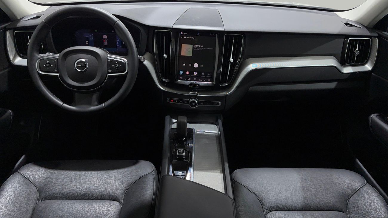فولفو XC 60 كور كارس24 هي سوق ضخم للسيارات المستعملة موثوق ومضمون ٪كارس24 هي سوق ضخم للسيارات المستعملة موثوق ومضمون