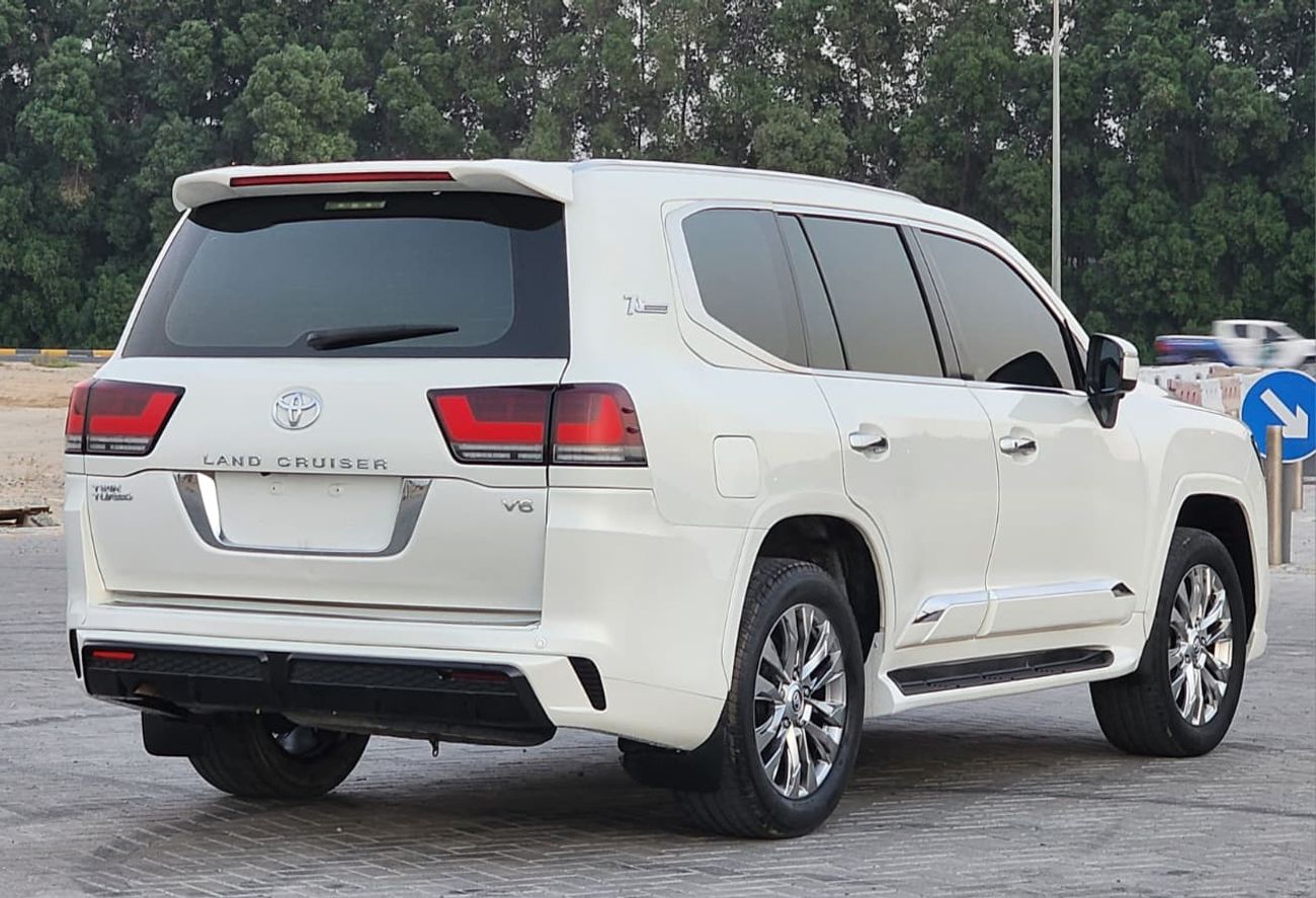 Toyota Land Cruiser GXR UPGRADE 2025