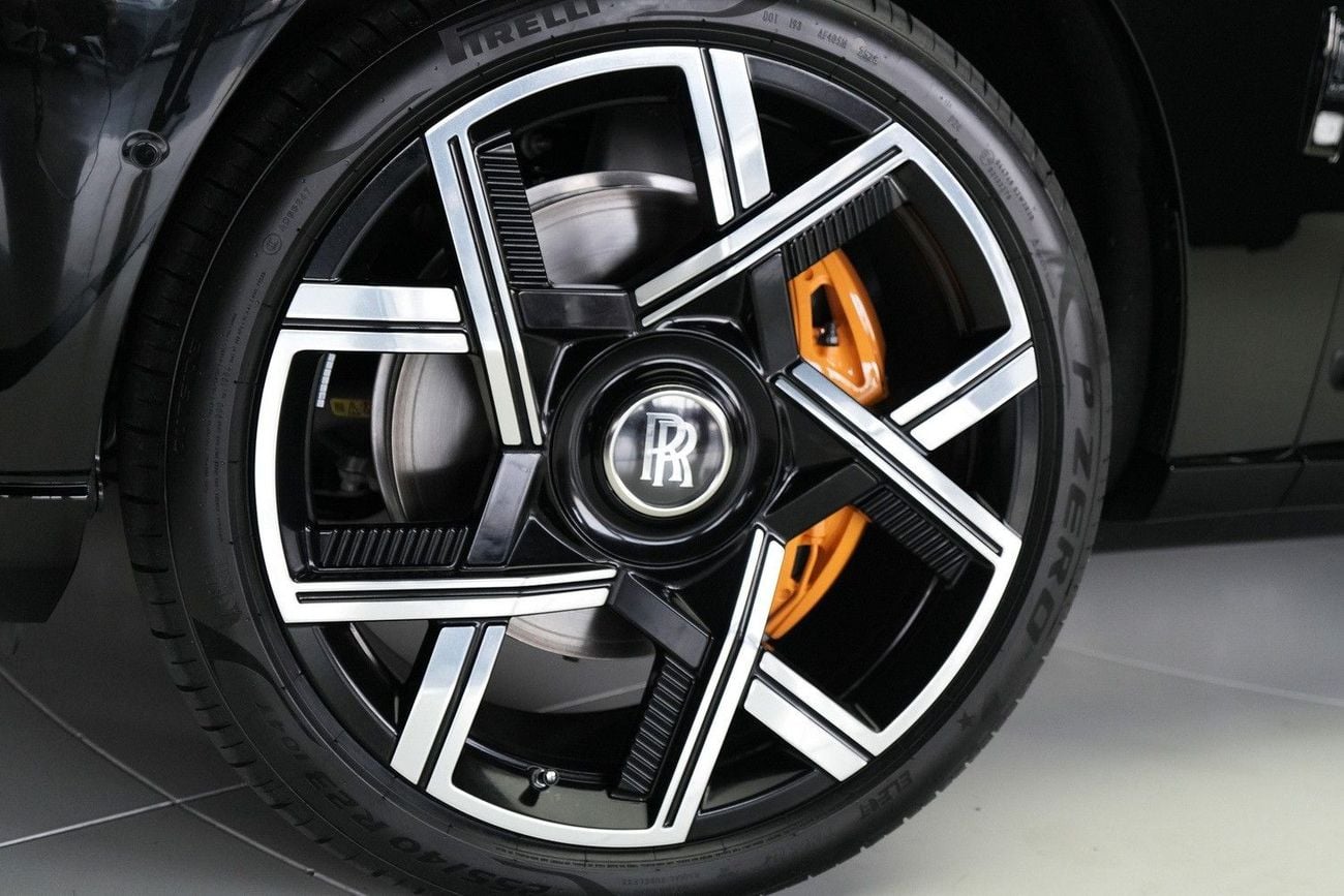 رولز رويس كولينان BLACK BADGE