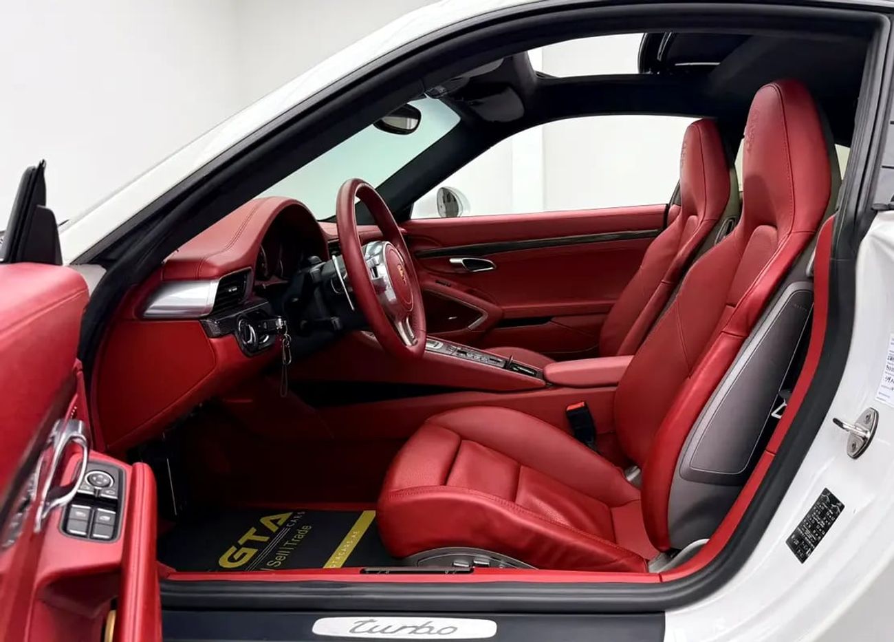 بورش 911 تربو Turbo, Full Service History, Carbon Fiber Interior, Excellent Condition, GCC