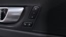 فولفو XC 60 كور كارس24 هي سوق ضخم للسيارات المستعملة موثوق ومضمون ٪كارس24 هي سوق ضخم للسيارات المستعملة موثوق ومضمون