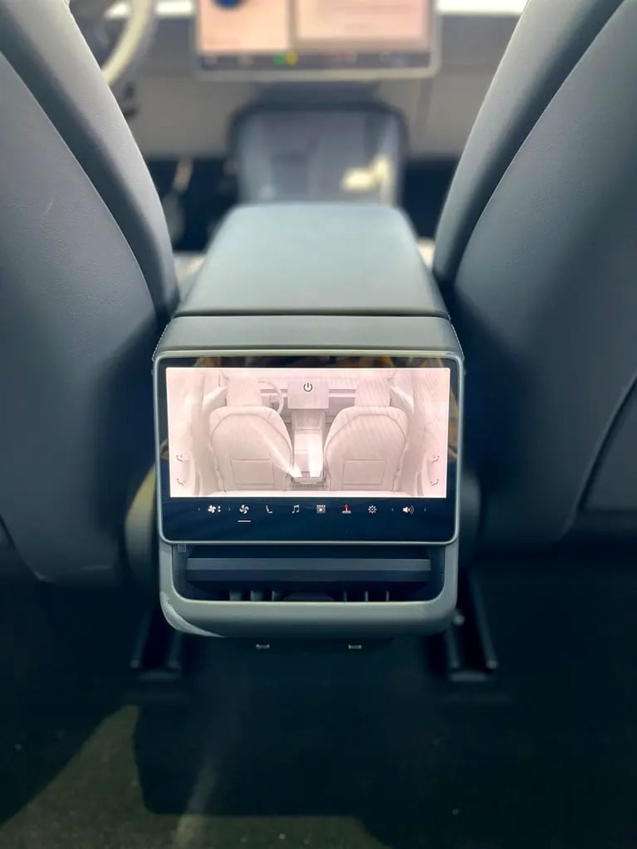 تسلا موديل 3 Chinese Version with 10,500 km driven only