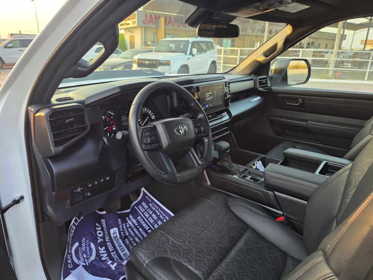 Toyota Tundra SR 2025 Model 4x4 , Push button , original leather and short body