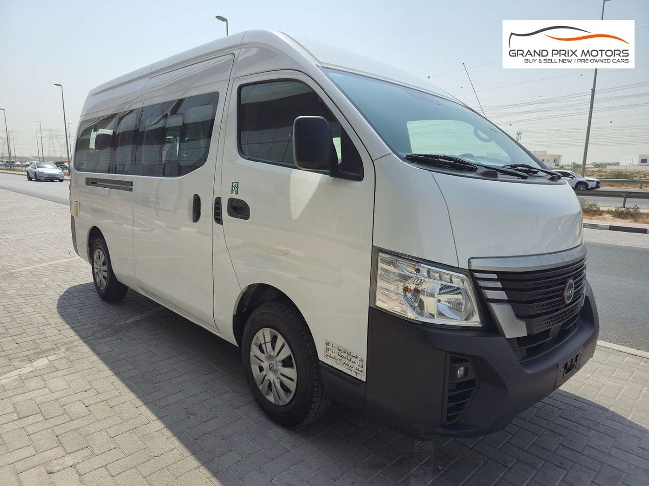 Nissan Urvan STANDARD 13 Seater