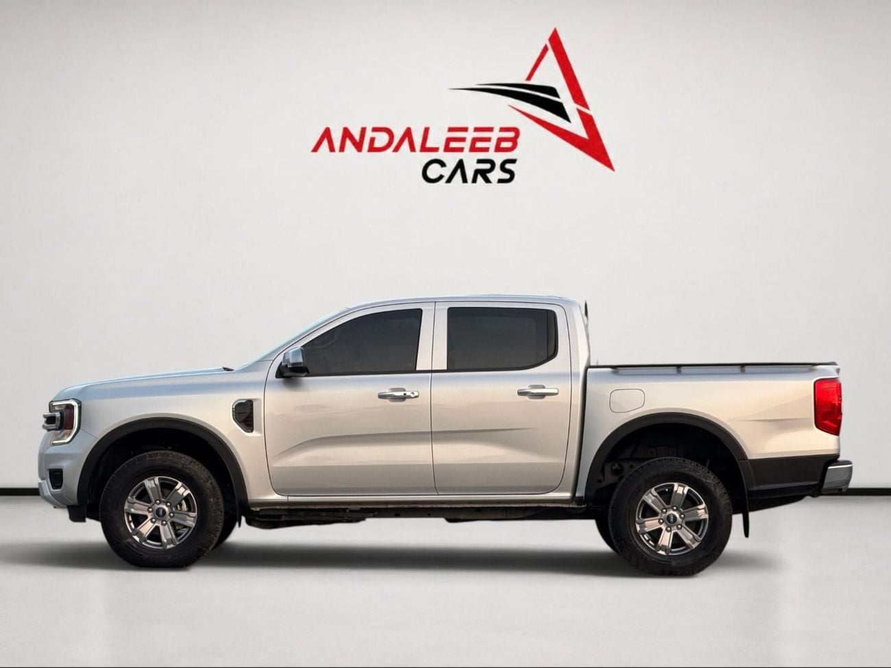 Ford Ranger XLT FORD RANGER XLT | FULL SERVICE HISTORY | AGENCY WARRANTY UNTIL 2028 | GCC