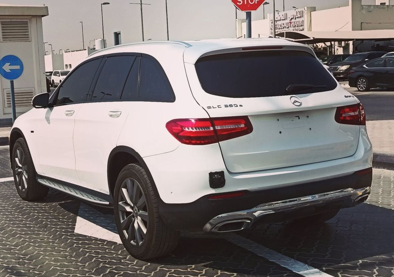 Mercedes Benz GLC350E