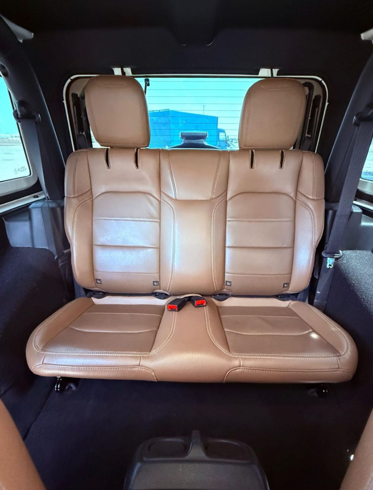 Jeep Wrangler SAHARA CITY