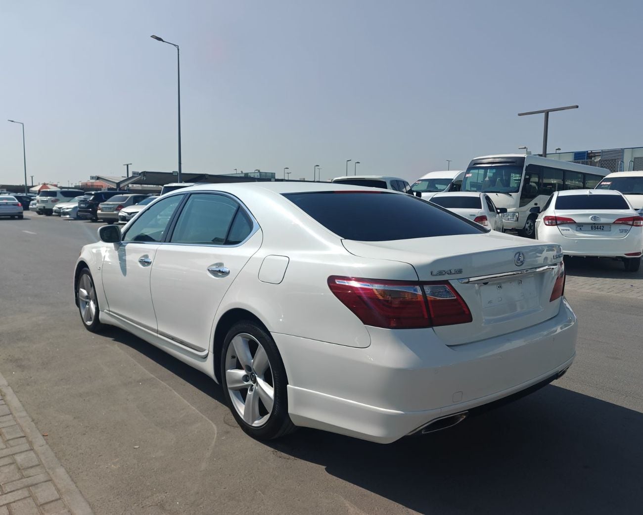 Lexus LS460 PLATINUM LWB 4ST