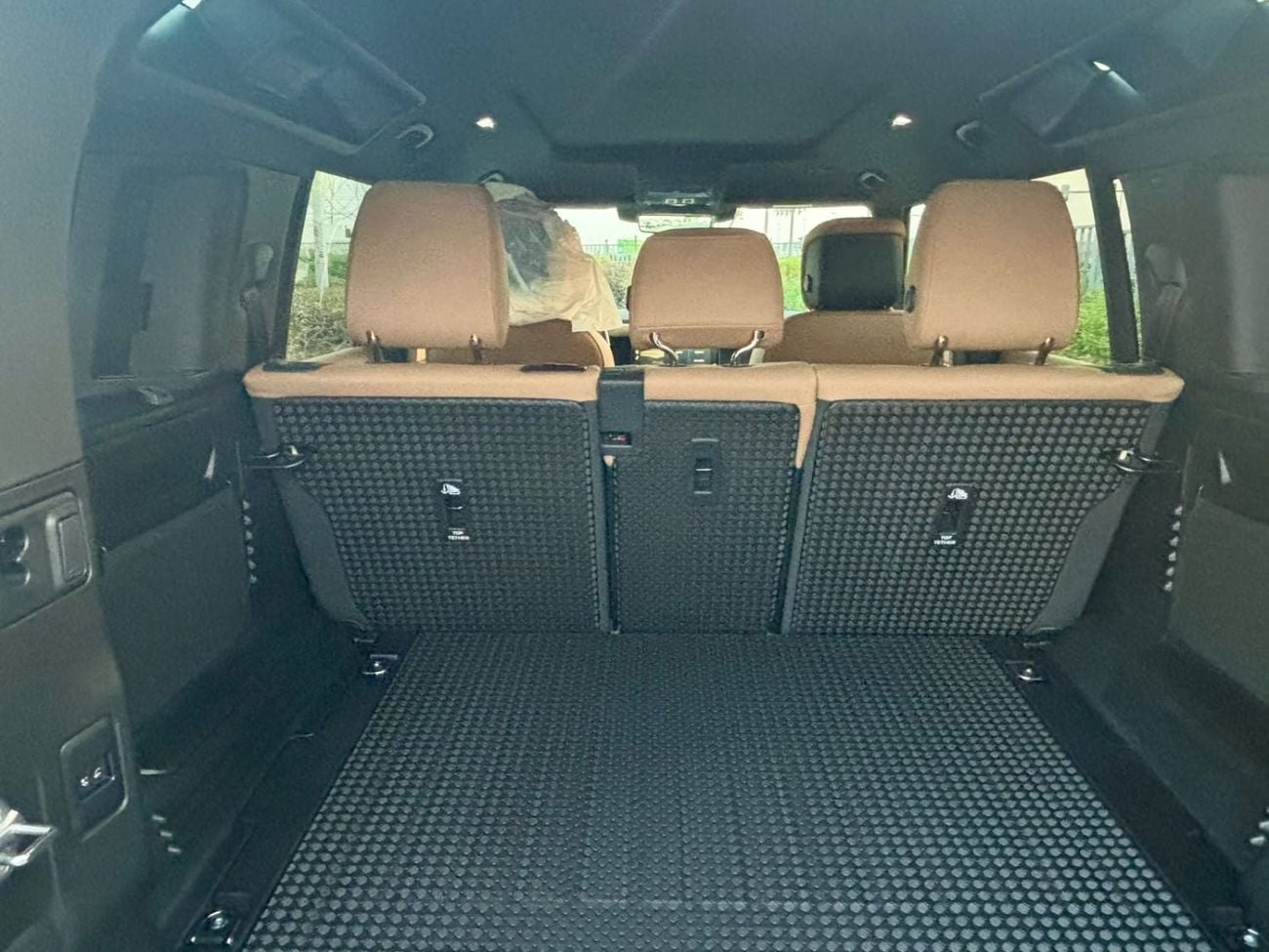 Land Rover Defender 110