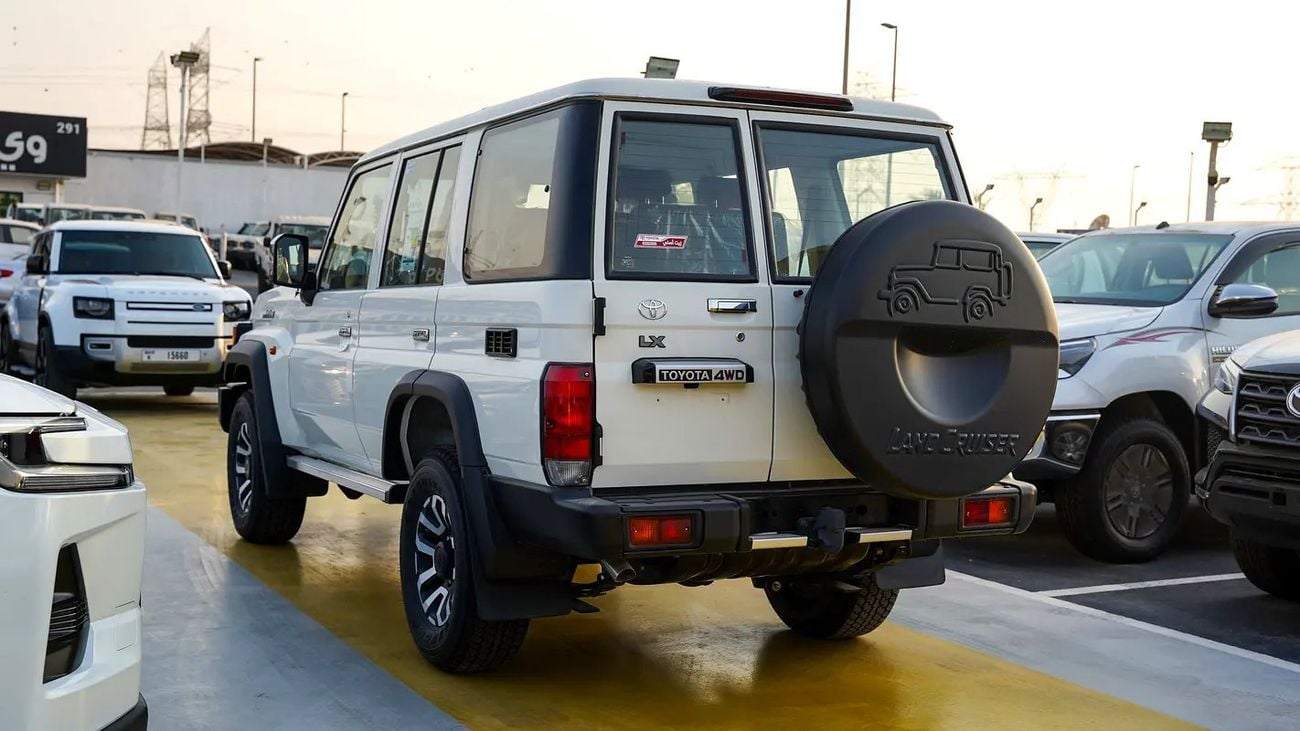 Toyota Land Cruiser 70 LC76 LX 4.0L A/T GCC Specs SAUDI