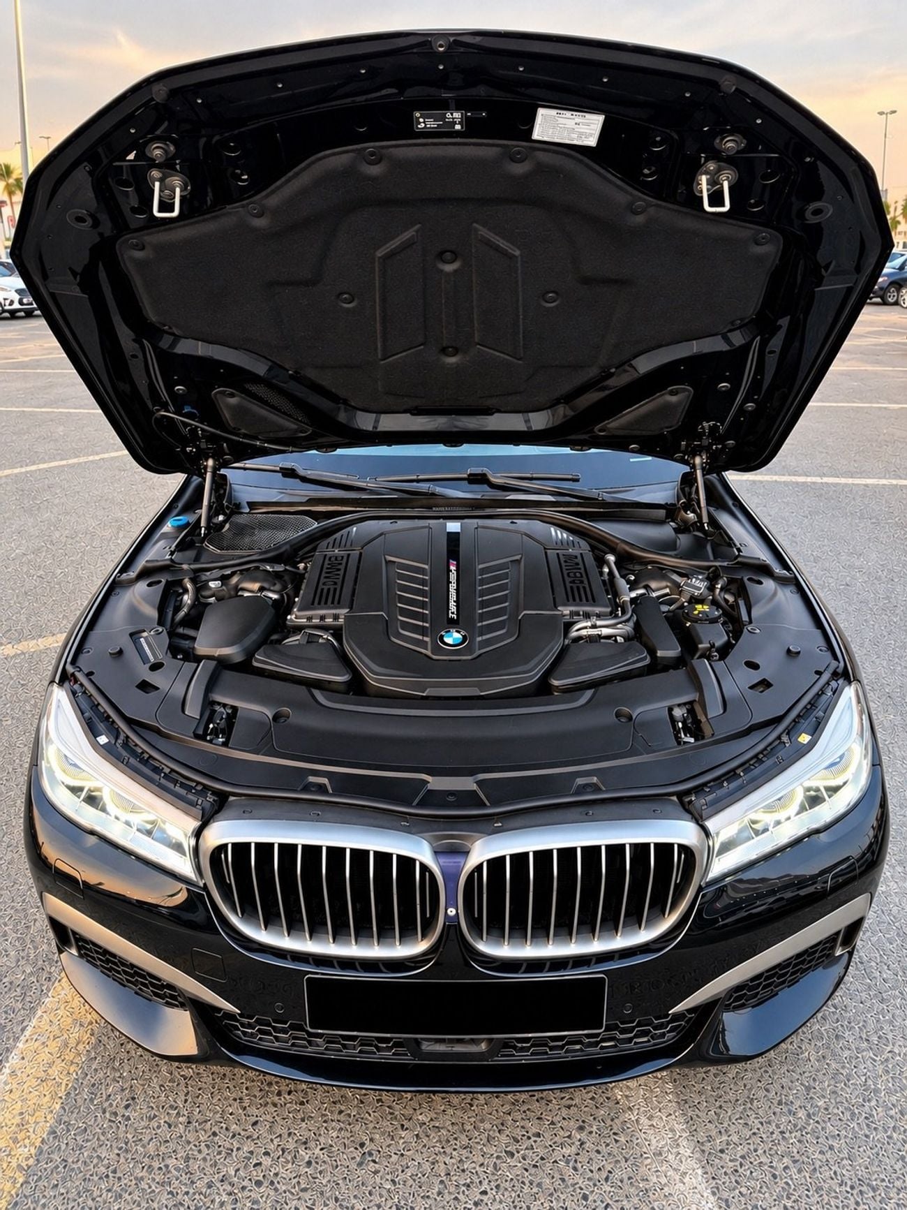 BMW M760Li XDRIVE BMW 760Li M Package | 2019