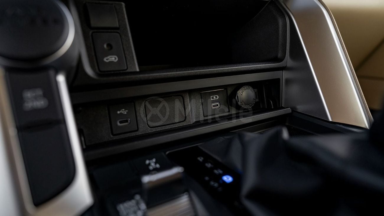 Toyota Land Cruiser GXR