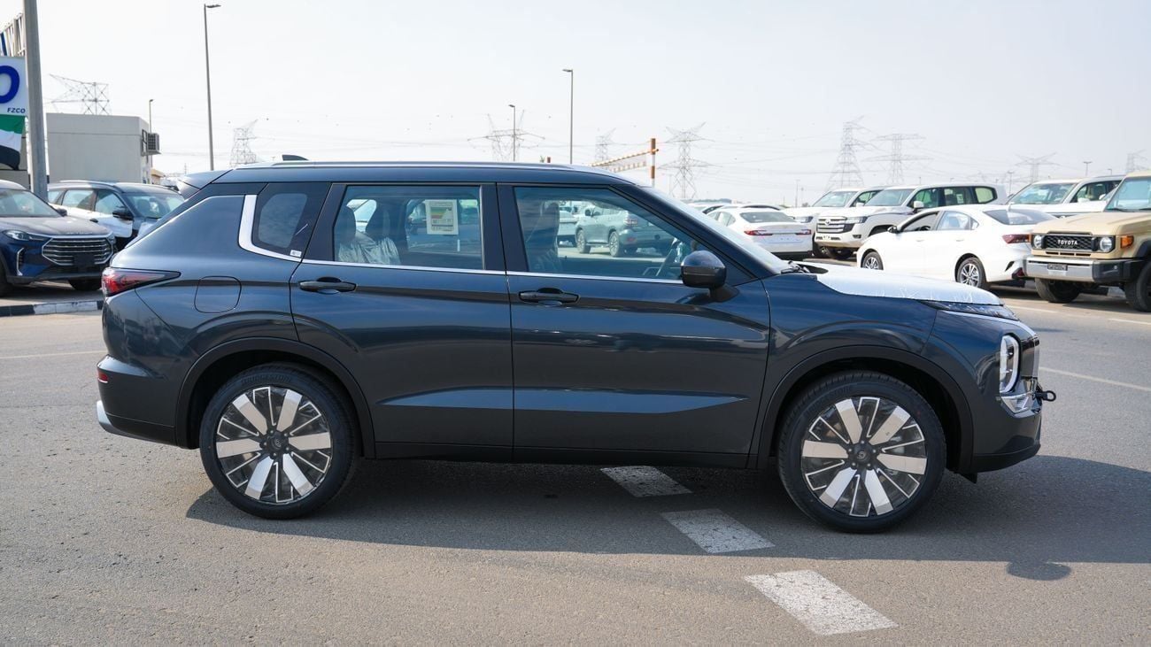 ميتسوبيشي آوتلاندر PREMIUM Mitsubishi Outlander 2026 – (G06) محرك 2.5 لتر – SUV – مواصفات خليجية – جاهزة