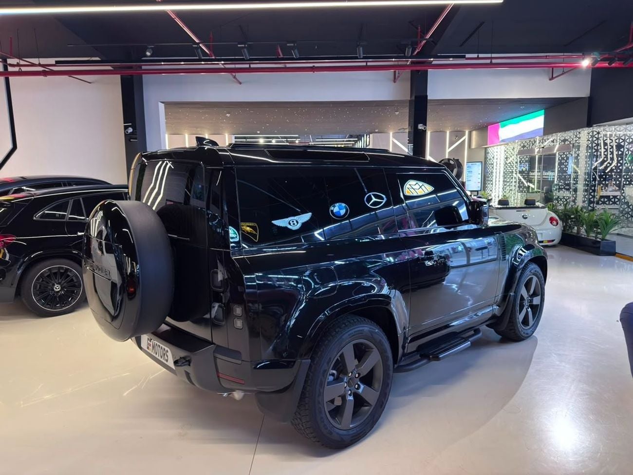 Land Rover Defender 90 X-DYNAMIC SE P300 2026 Land Rover Defender 90 X-Dynamic SE P300 | Low Mileage | AL Tayyer Warranty and Service