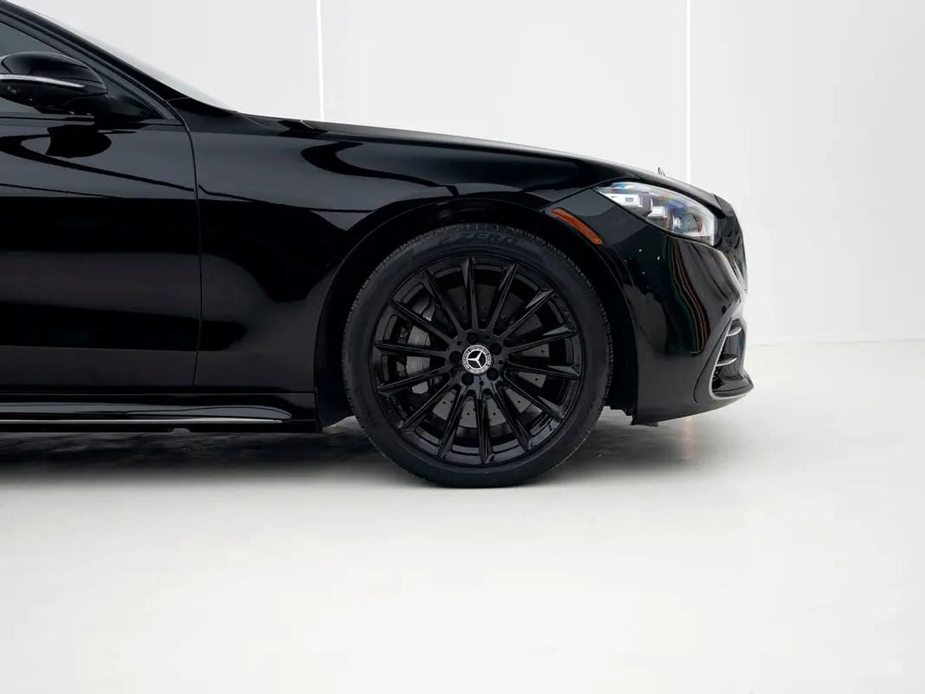 مرسيدس بنز S 500 4MATIC L Burmester Sound | Heated & Ventilated Seats
