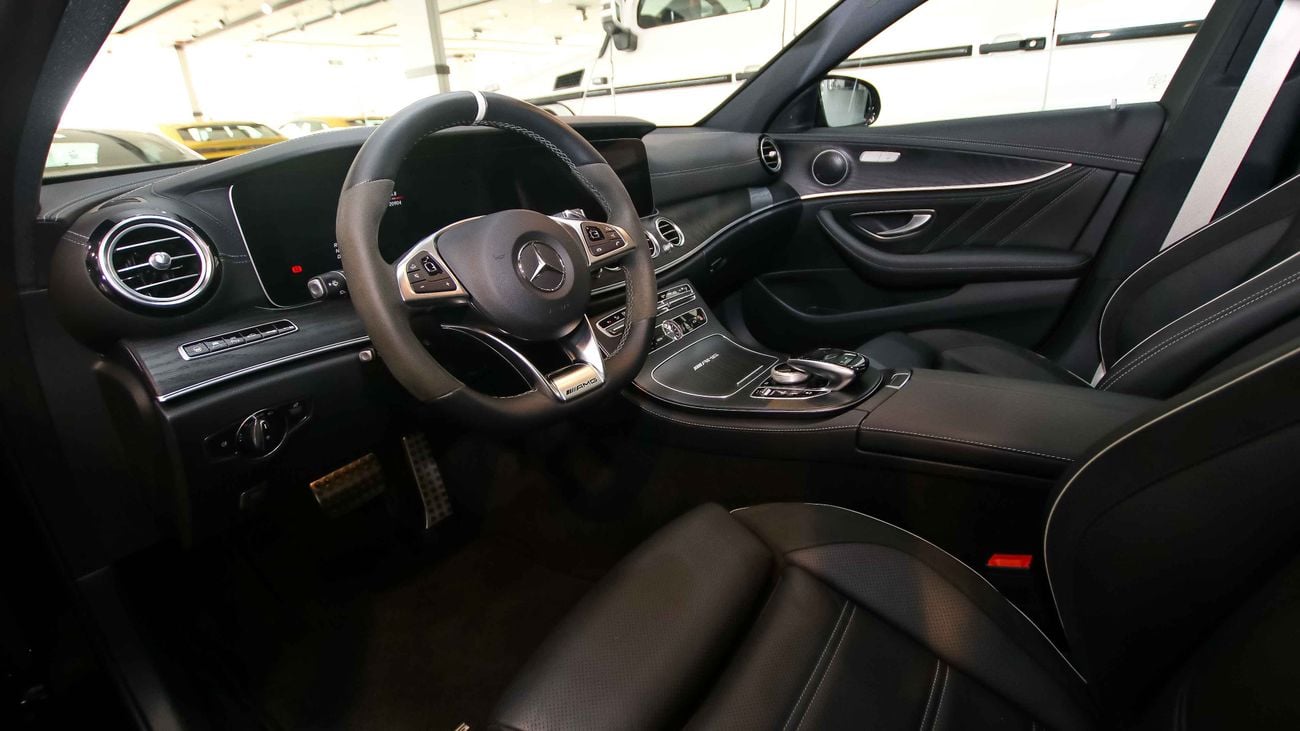 Mercedes Benz E63 AMG S 4 Matic