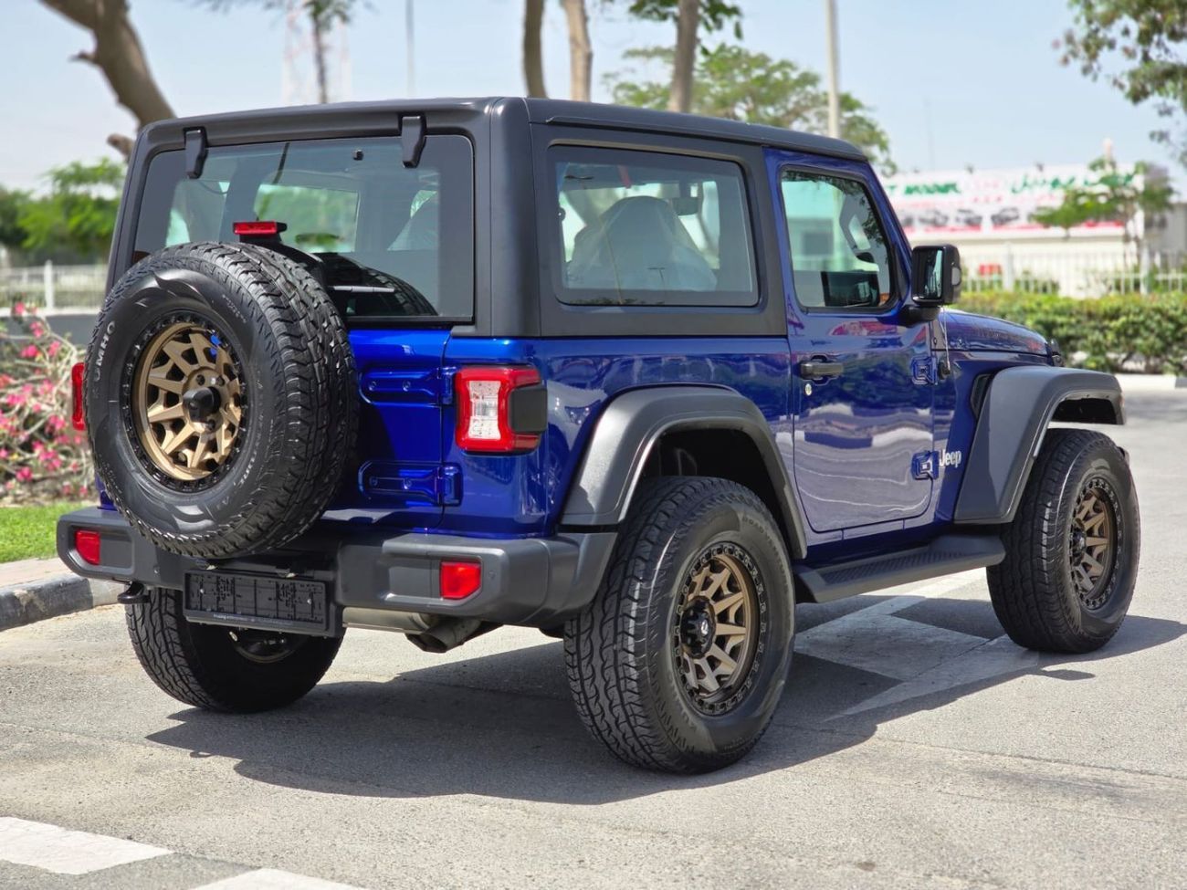 Jeep Wrangler SPORT 3.6L A/T (5 Seater) 2020 GCC WITH FSH IN MINT CONDITION