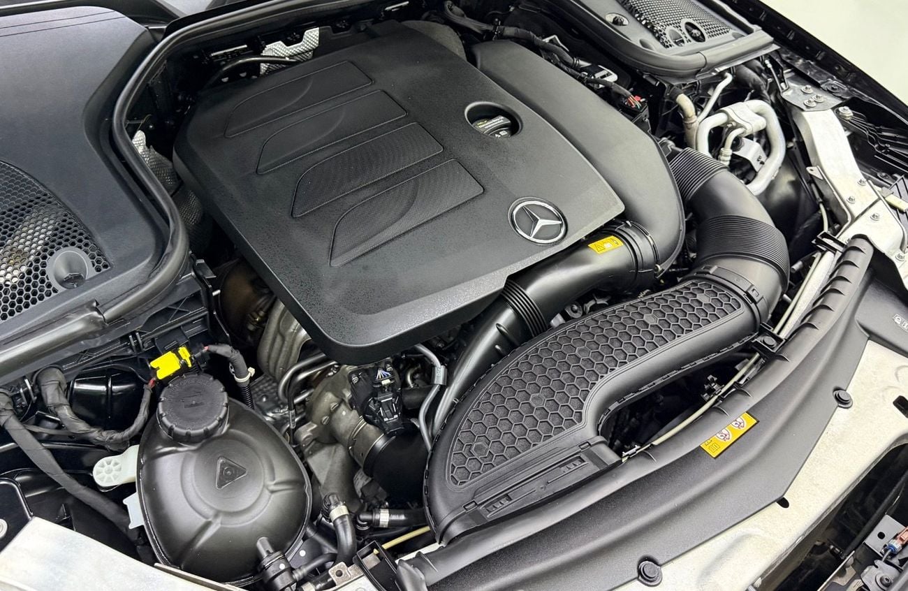 مرسيدس بنز E300 AMG مجلس التعاون الخليجي .. سجل صيانة كامل .. حالة ممتازة .. AMG ..
