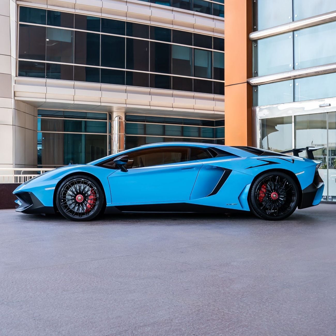 Lamborghini Aventador LP 750