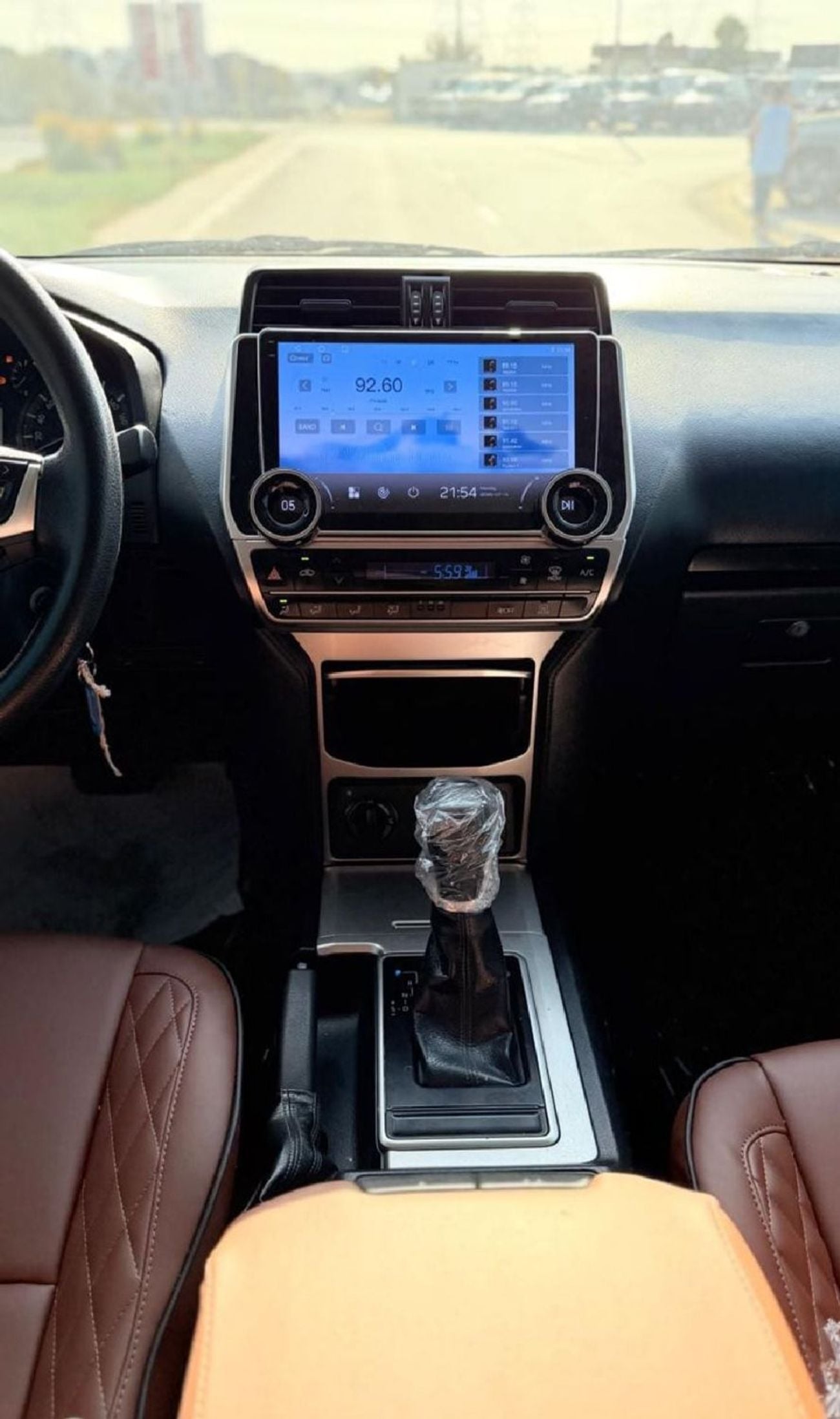 Toyota Prado VXR 2019Model 2.8 diesel Engine Colour Black Transmission Automatic Interior Brown leathers seats 7seats