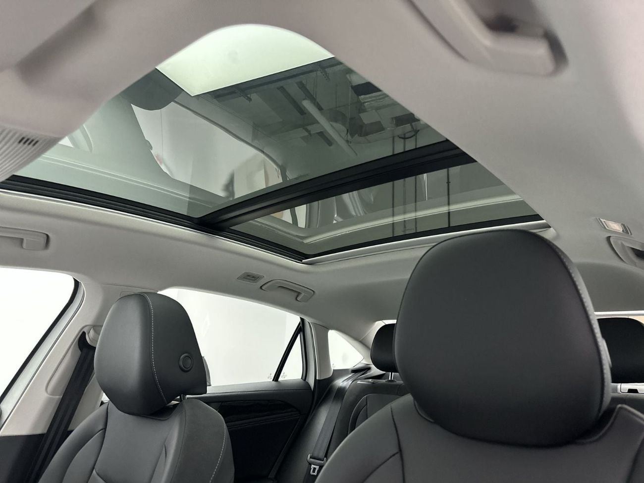Volkswagen Passat HIGHLINE Passat B-Line Comfortline 1.5L | Ex-Demo | Full Safety Package | ACC | Keyless Entry | LED Headlight