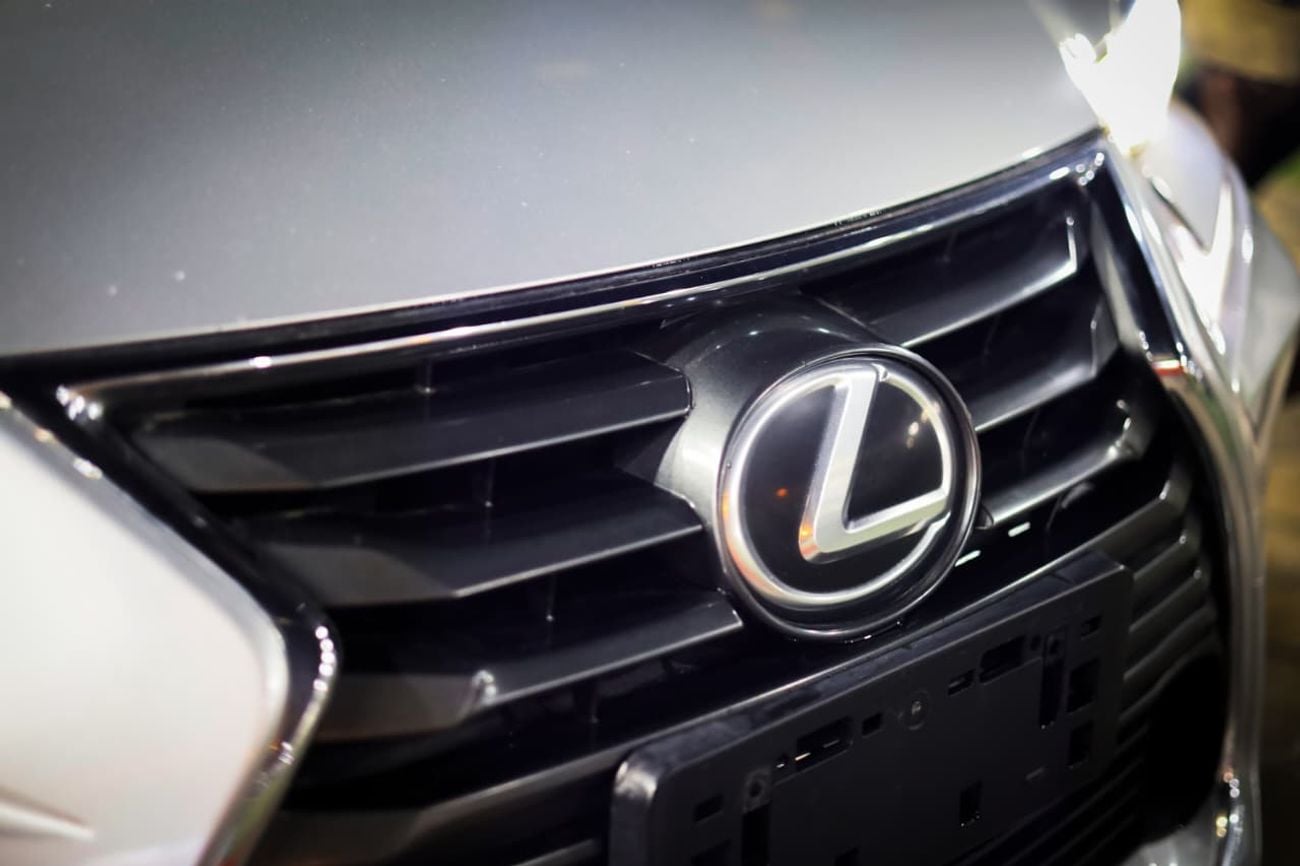 Lexus IS300 PREMIER