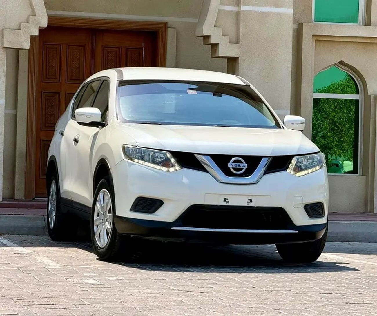 Nissan X Trail نيسان اكس تريل خليجي بحالة ممتازة SE GCC Specs