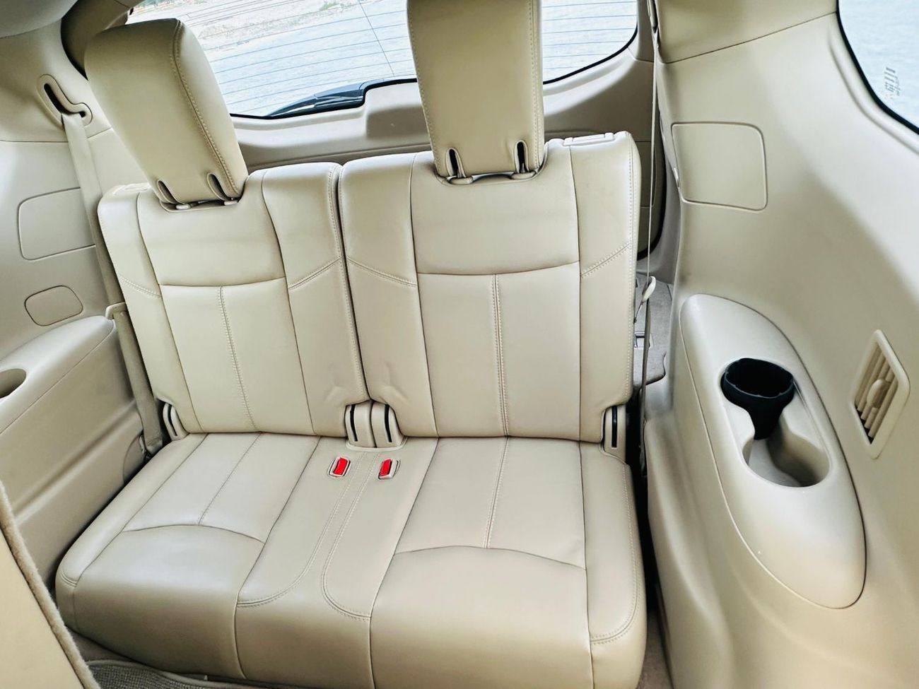 Nissan Pathfinder CLASSIC XE