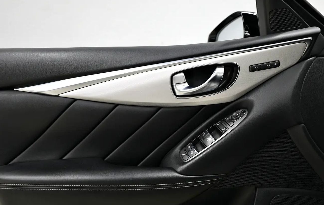 Infiniti Q50