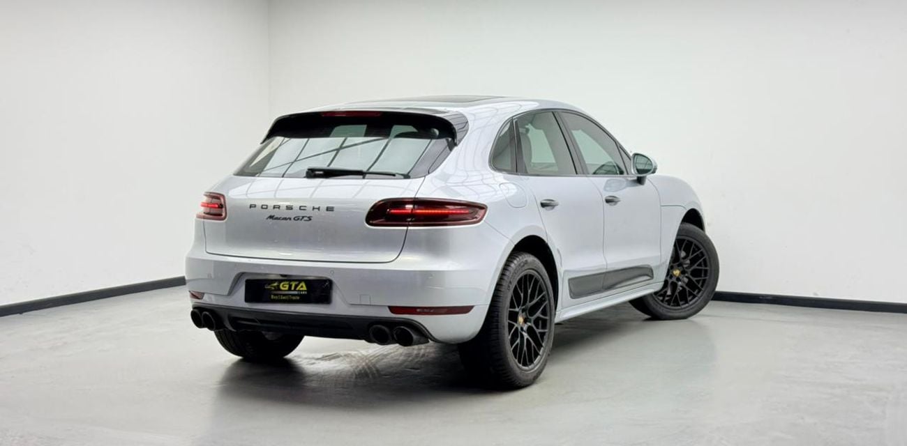 Porsche Macan GTS 2017 Porsche Macan GTS, Full Porsche Service History, Fully Loaded, Excellent Condition, GCC