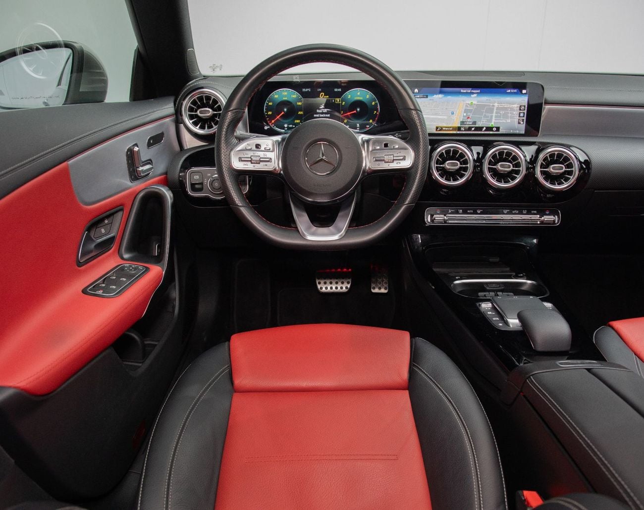 Mercedes Benz CLA250 STANDARD