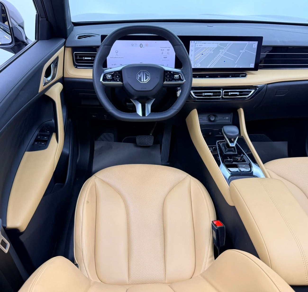 MG HS LUXURY 2025 MG HS Deluxe, Warranty, Full Service History, Fully Loaded, Excellent Condition, GCC