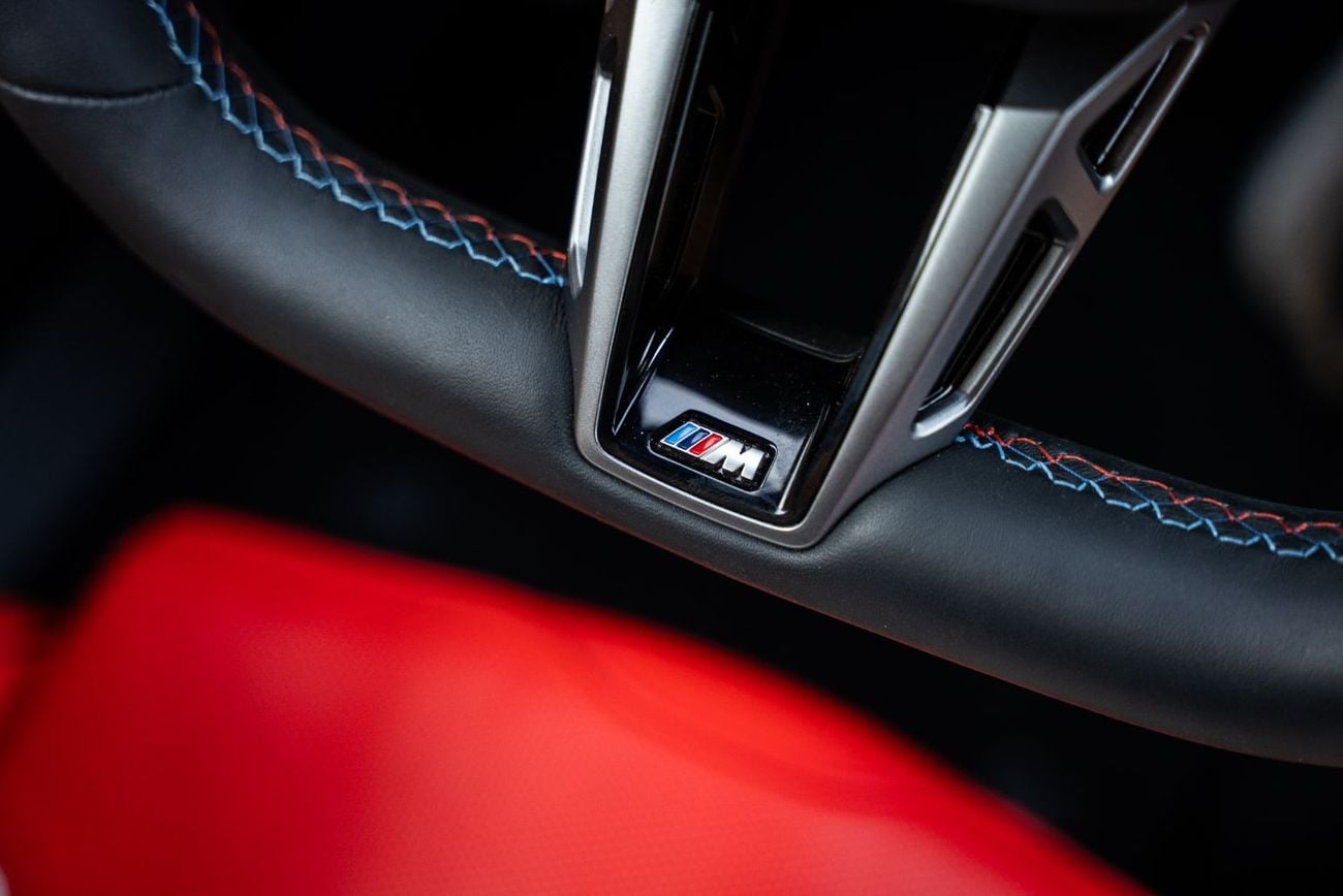 BMW M5 MASTERCLASS Touring 2025 GCC 4.4L Twin Turbo V8 PHEV Agency Warranty Full Service History 728hp
