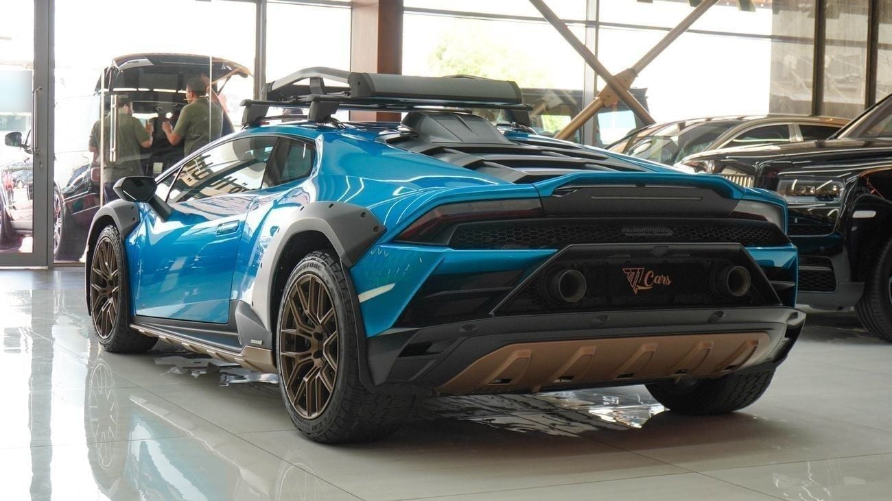 لامبورغيني هوراكان 2024 Lamborghini Huracán Sterrato | 1 of 1,499 | 5.2L V10 | Service and dealer Warranty | GCC Specs