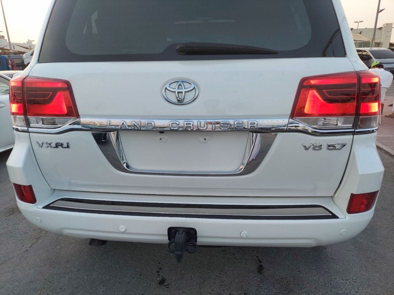 تويوتا لاند كروزر VXR