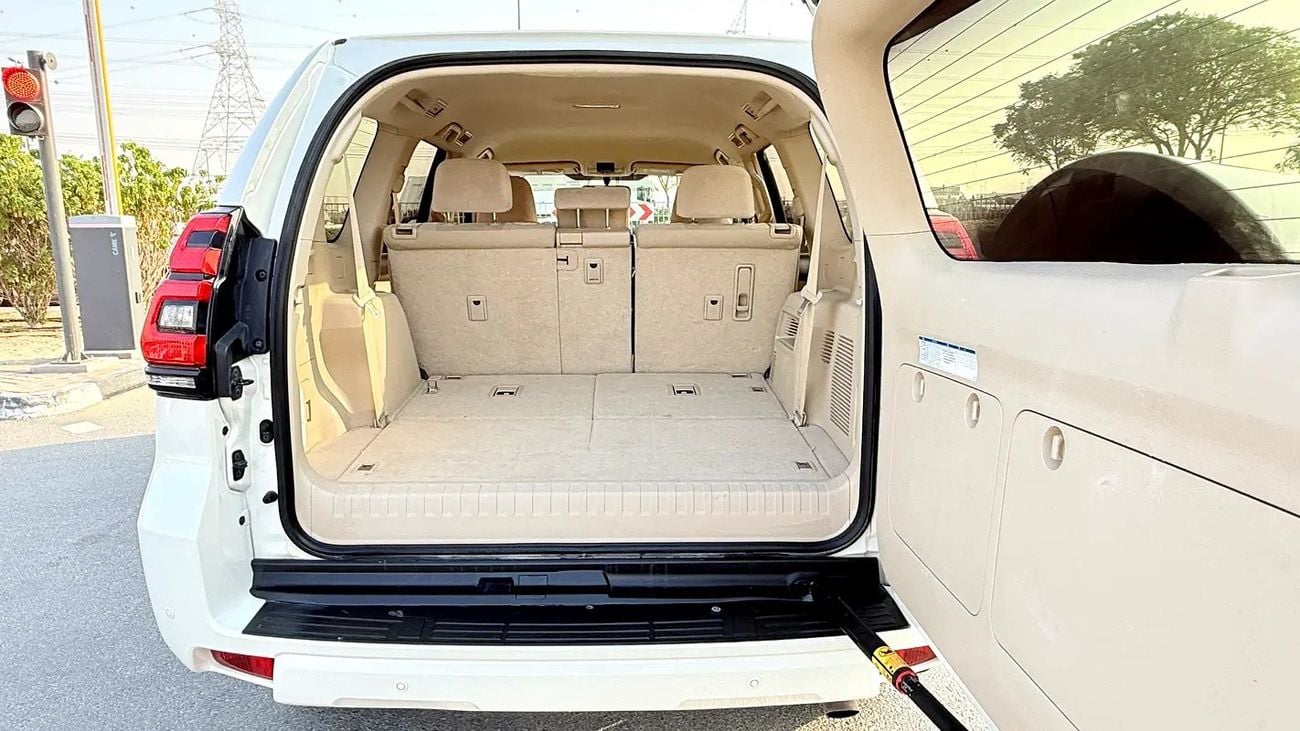 Toyota Prado EXR Toyata EXR Gcc specs -Low killmiter excellent condition