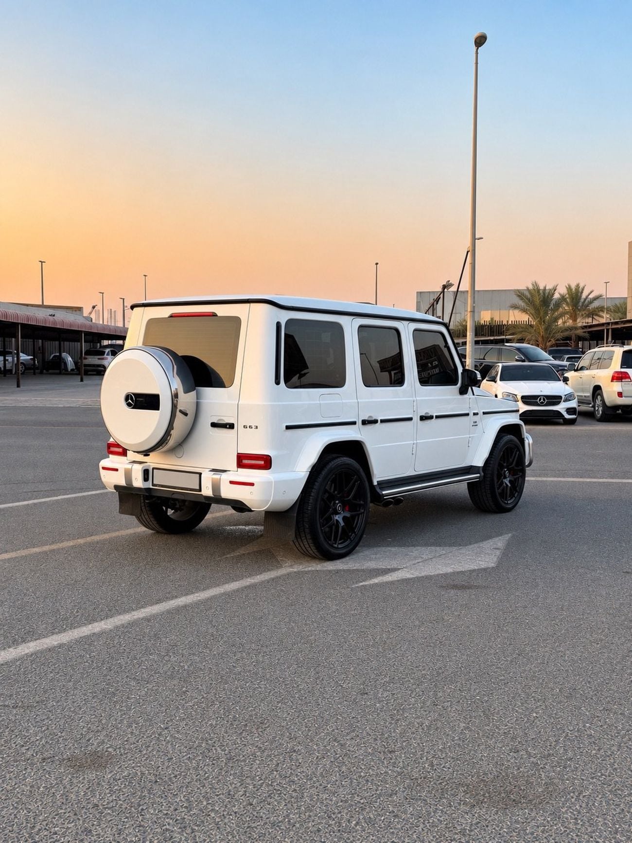 مرسيدس بنز G 63 AMG ستاندارد Mercedes-Benz G63 AMG | 2021