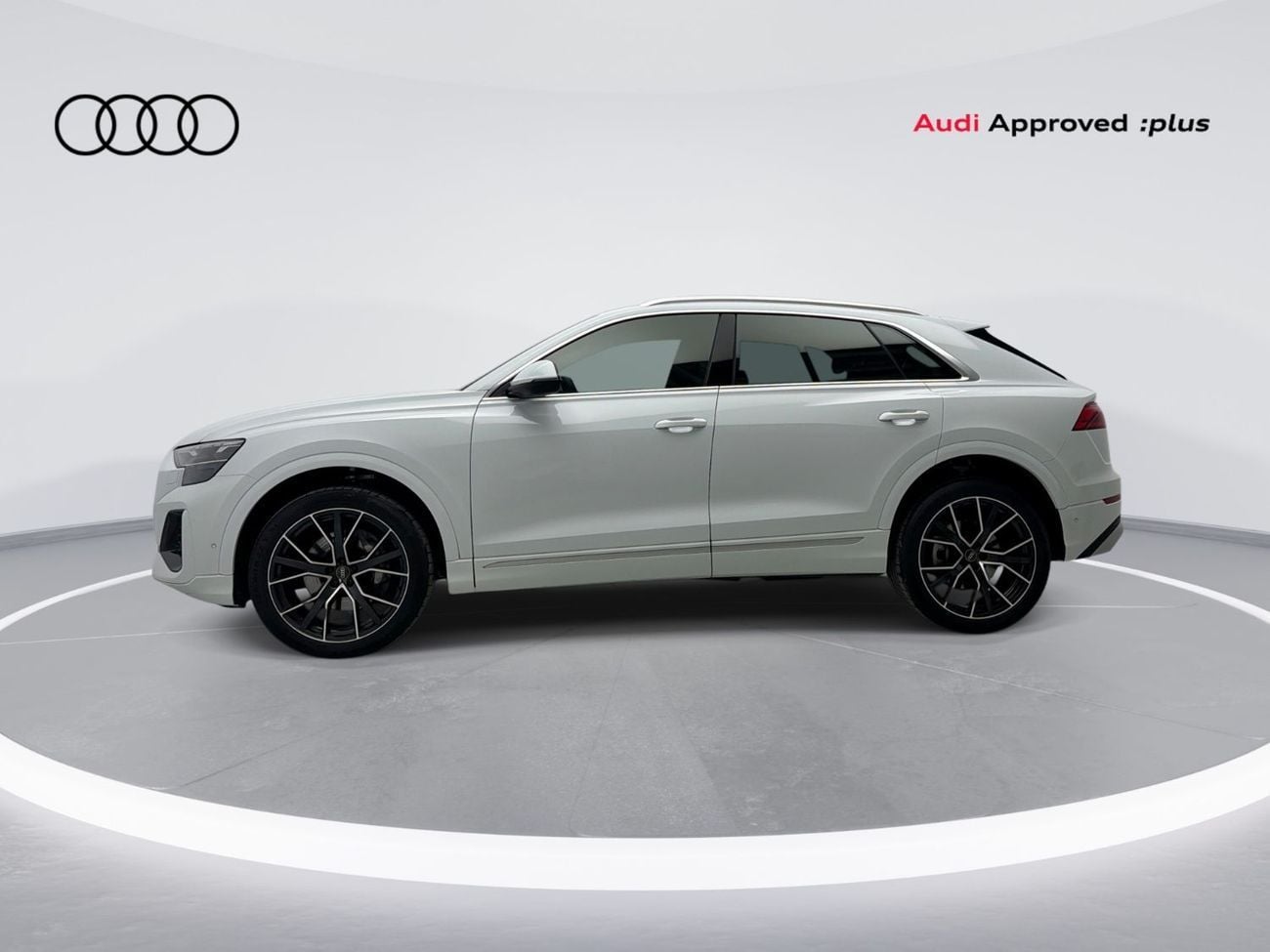 أودي Q8 55 TFSI quattro 340hp (Ref# 21253)