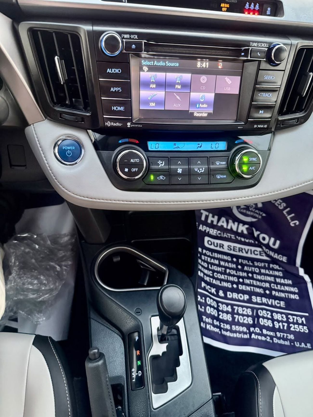 Toyota RAV4 XLE RAV4 XLE HV 4X4