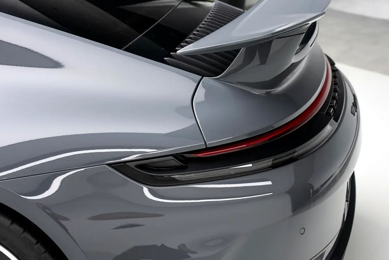 Porsche 911 CARRERA | AEREOKIT | SPORT EXHAUST | SUNROOF | WARRANTY