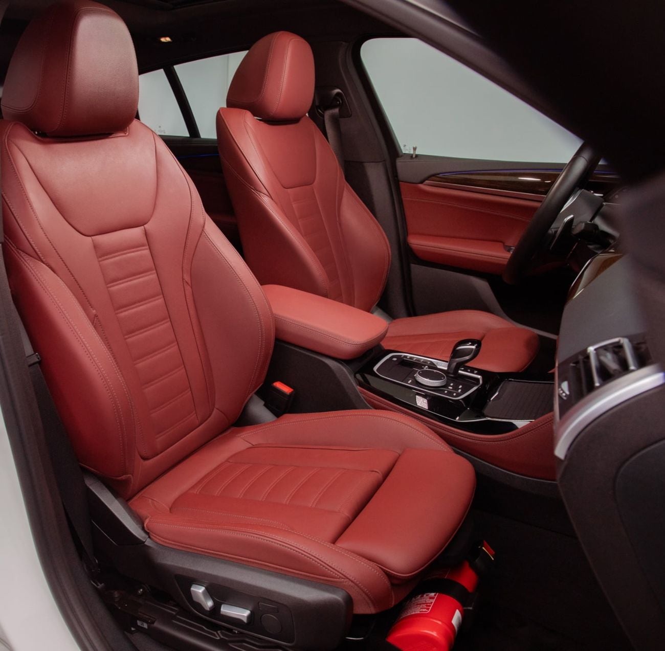 بي أم دبليو X4 XDRIVE30i LUXURY M SPORT PACKAGE